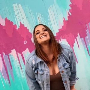 Meet your Posher, Ciera